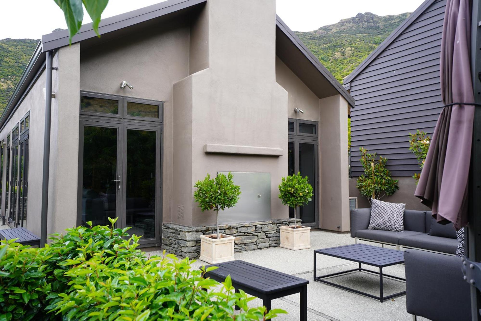 Mt Rosa Lodge Boutique Vineyard Accommodation Wanaka Exterior photo