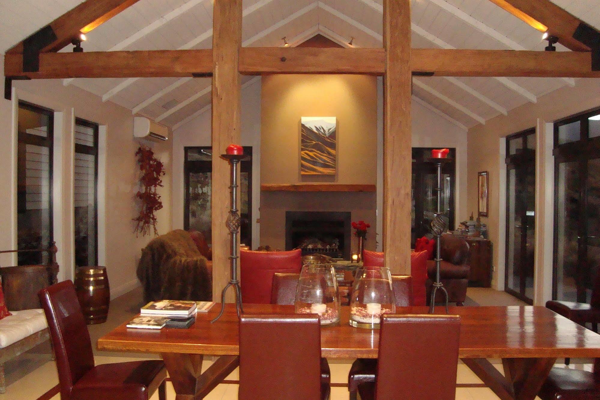 Mt Rosa Lodge Boutique Vineyard Accommodation Wanaka Exterior photo