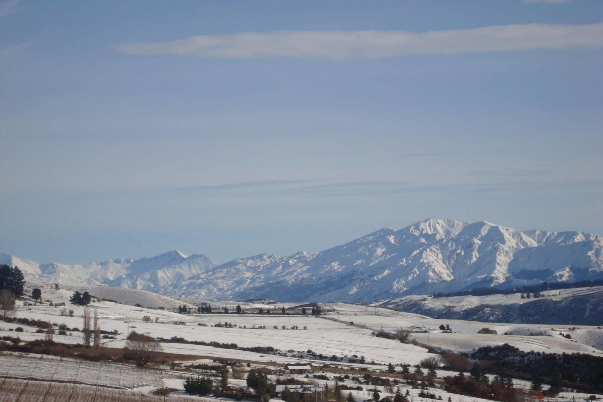 Mt Rosa Lodge Boutique Vineyard Accommodation Wanaka Exterior photo